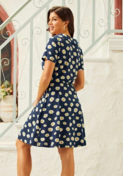 Lazy Daisy Collared Dress -Molly Bracken Clothing Shop 207168 NVYFL 3 f909e995 cf05 42e4 a84e 72d2369d5822