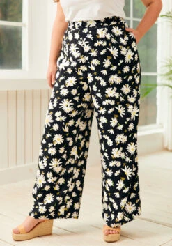 Sunbeam Seeker Cropped Pant 13 Sunbeam Seeker Cropped Pant -Molly Bracken Clothing Shop 207247 BLK PLUS 2