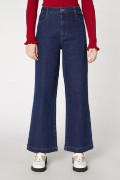 Emily Jean -Molly Bracken Clothing Shop PGFT157118 182 1