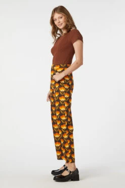 70s Wallpaper Jean -Molly Bracken Clothing Shop PGFV062118 025 5