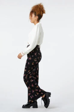 Charlotte Jean -Molly Bracken Clothing Shop PGFV172 001 4